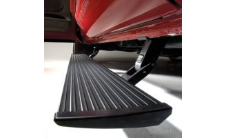 Side Steps vs Running Boards: Which Offers the Best Combination of Style, Functionalit & Safety?