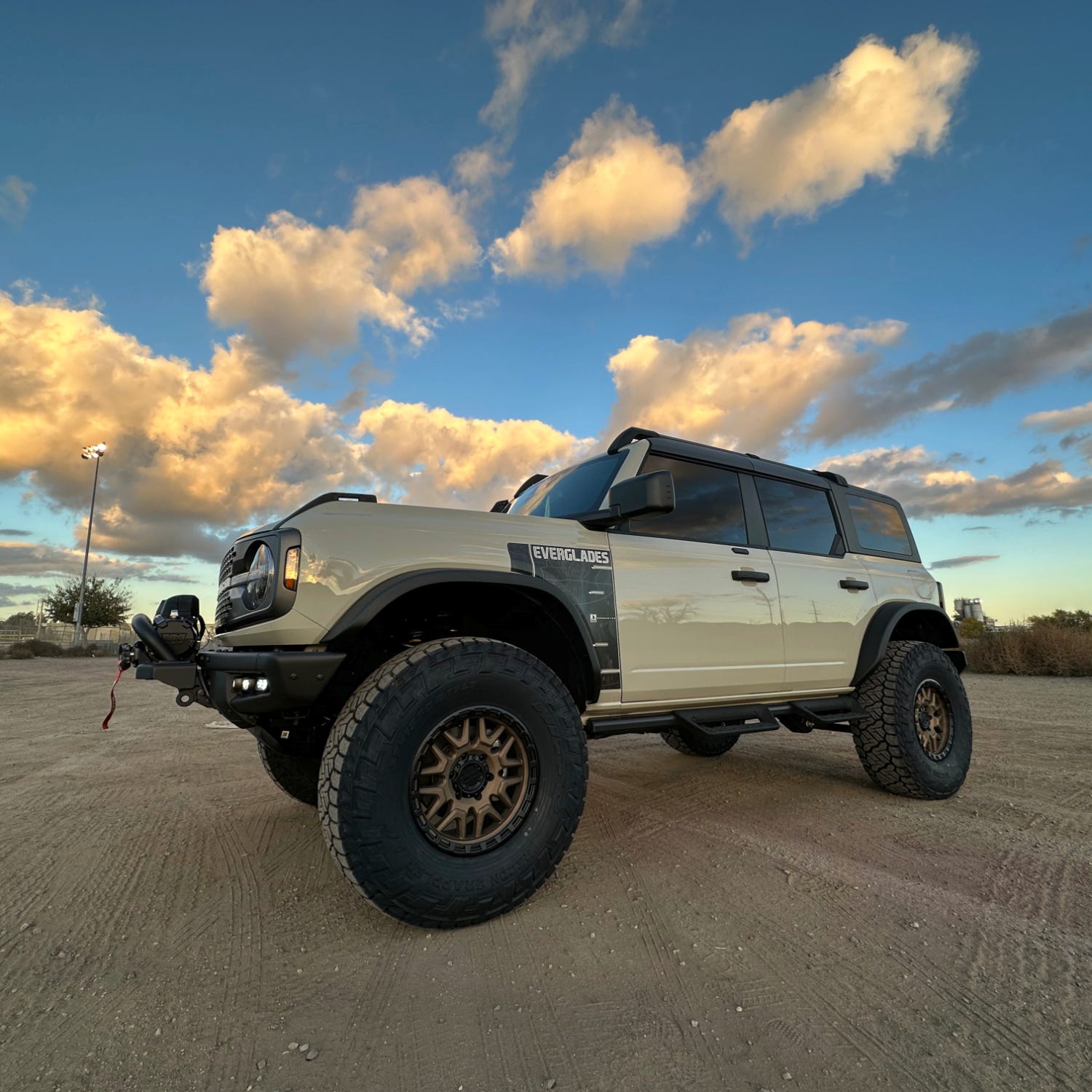 2023 Beige Bronco