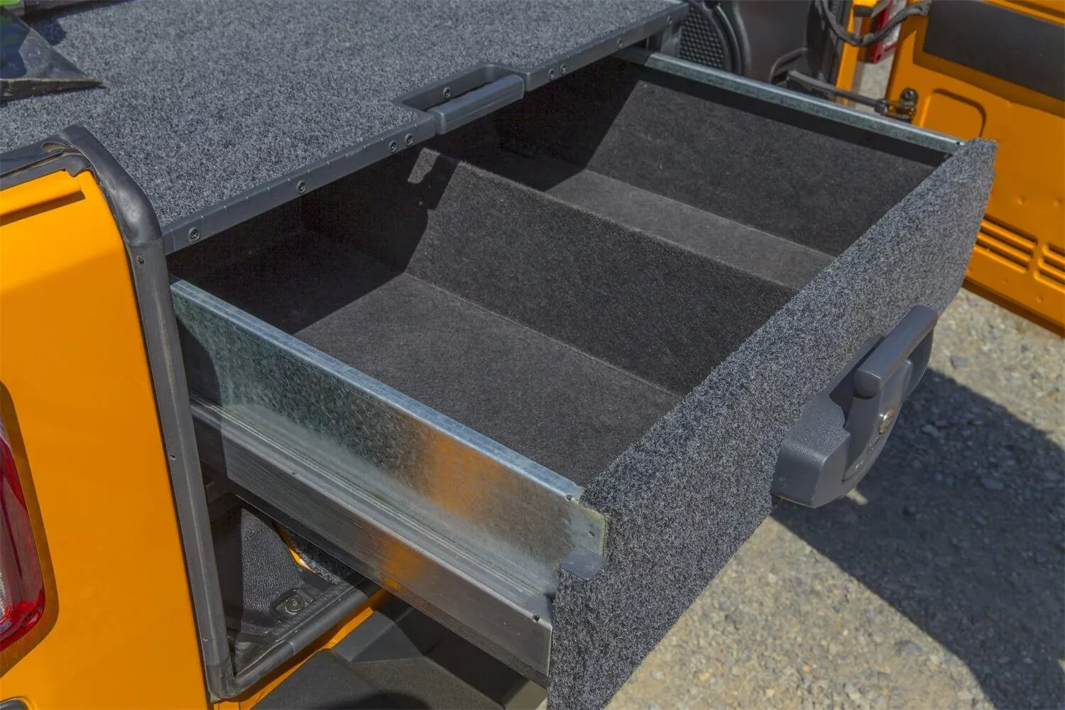 ARBJeepJKDrawerSystem_EmptyDrawer.jpg